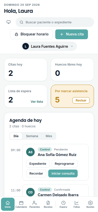 OwlCare en el celular: agenda del día con las citas y sus acciones.
